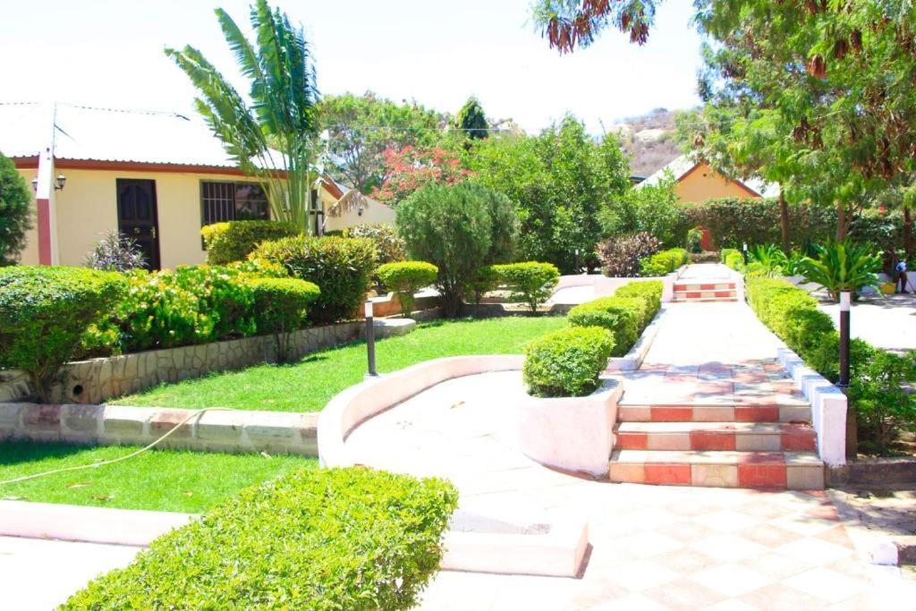 Royal Village Hotel Dodoma Kültér fotó